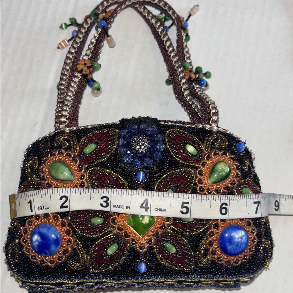 BUTLER & WILSON VINTAGE BEADED HANDBAG COLORFUL ADORNMENT WITH SNAP CLOSURE - Picture 13 of 16